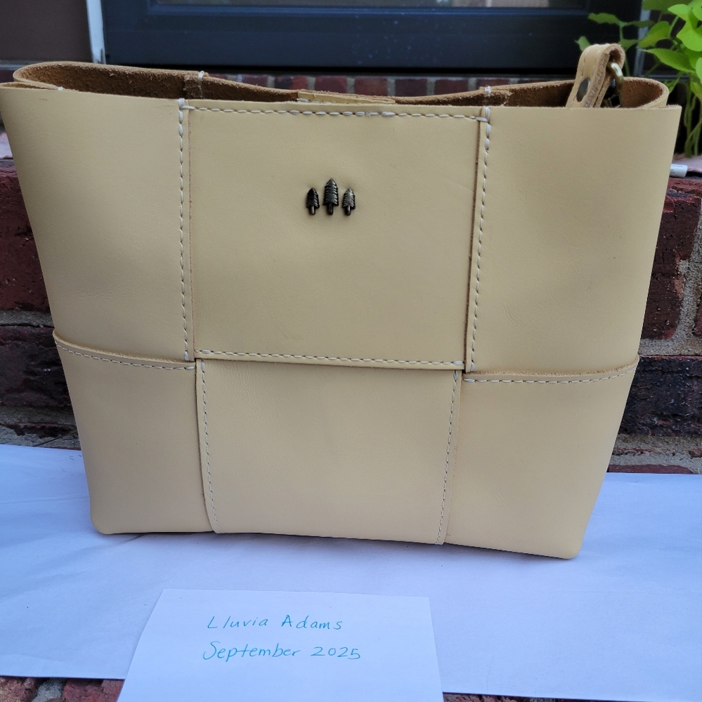 Portland Leather vanilla Charlotte crossbody